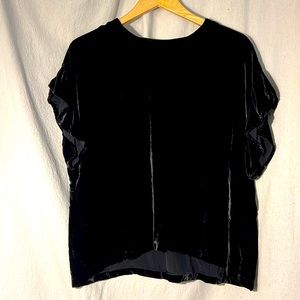 Current/Elliot black velvet ruffle-sleeved tshirt, size M
